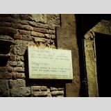 Fassaden /Zitat aus "Romeo und Julia" in Verona